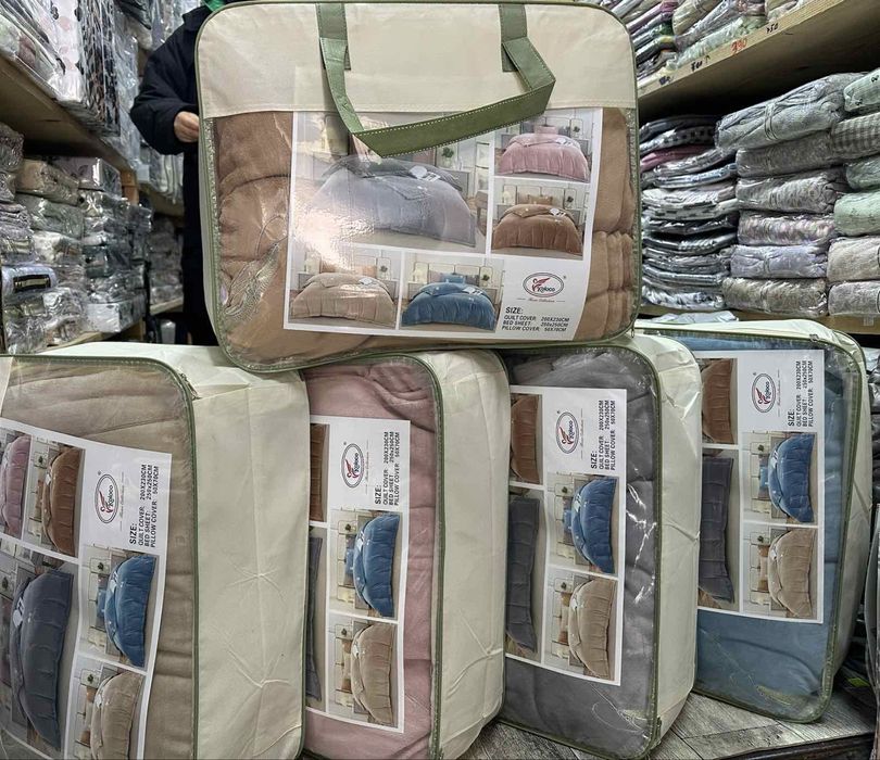 Однотонні мʼякі велюрові комплекти постільна білизна "Monica" Koloco