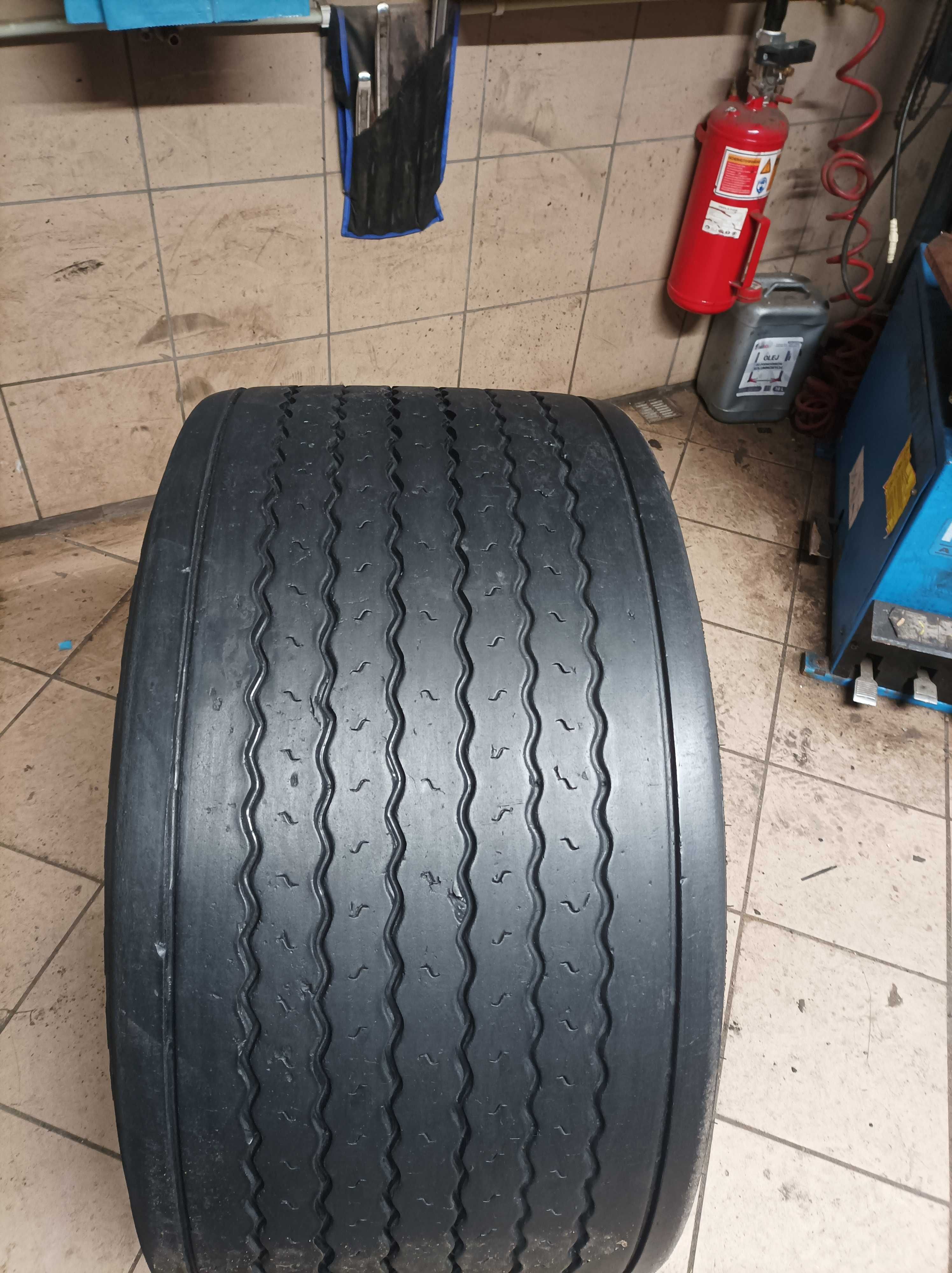 445/45R19,5  Michelin XTA2