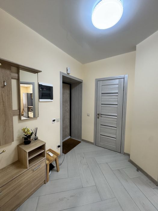 Здам подобово 1 кімнатну квартиру в центр ЖК Резиденція