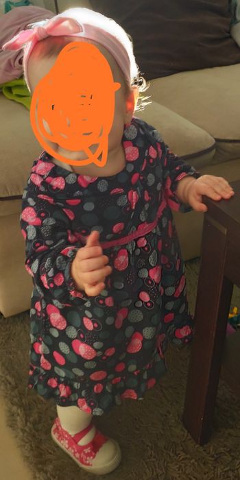 Śliczna sukienka coccodrillo w groszki 74