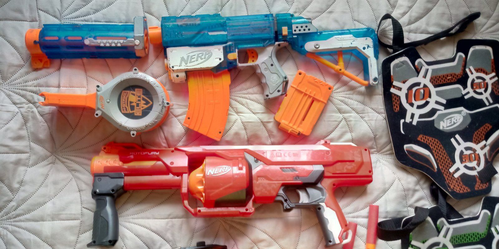 Nerf  Persuader Retaliator,Doomlands Cycloneshock,Mega Rotofury,и до