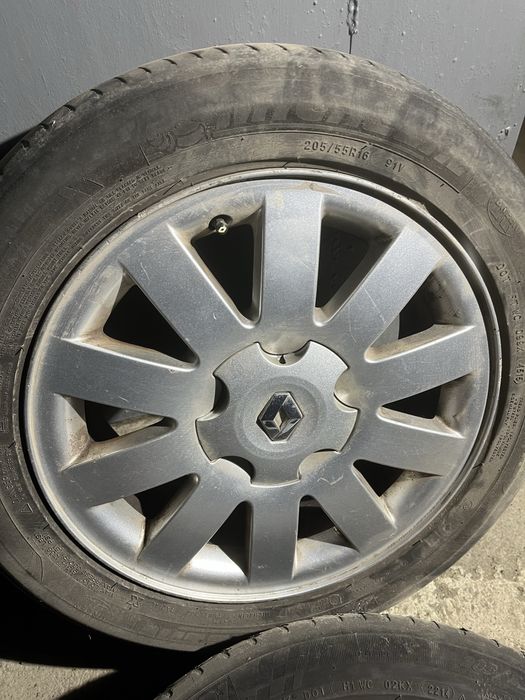 Титани рено лагуна 2