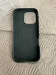 Capa iphone 16 pro (iservices)