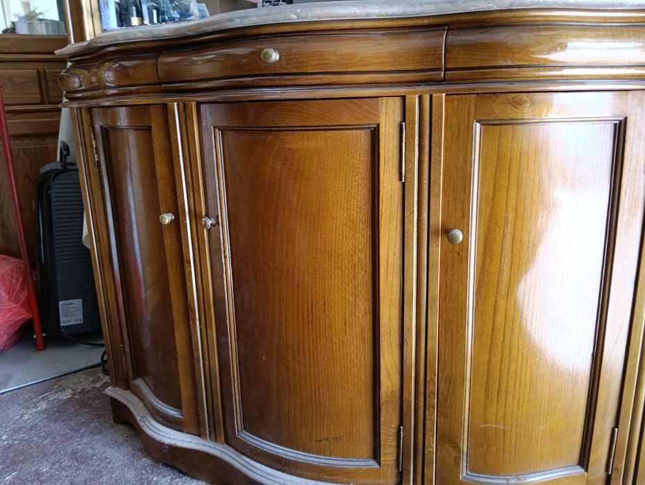 Sapateira em madeira maciça