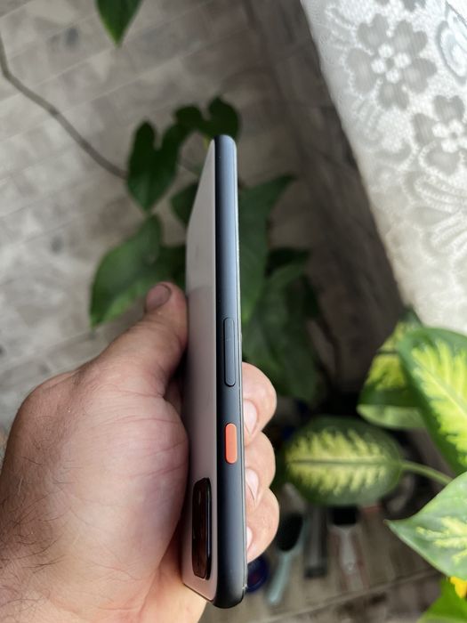 Смартфон Google pixel 4