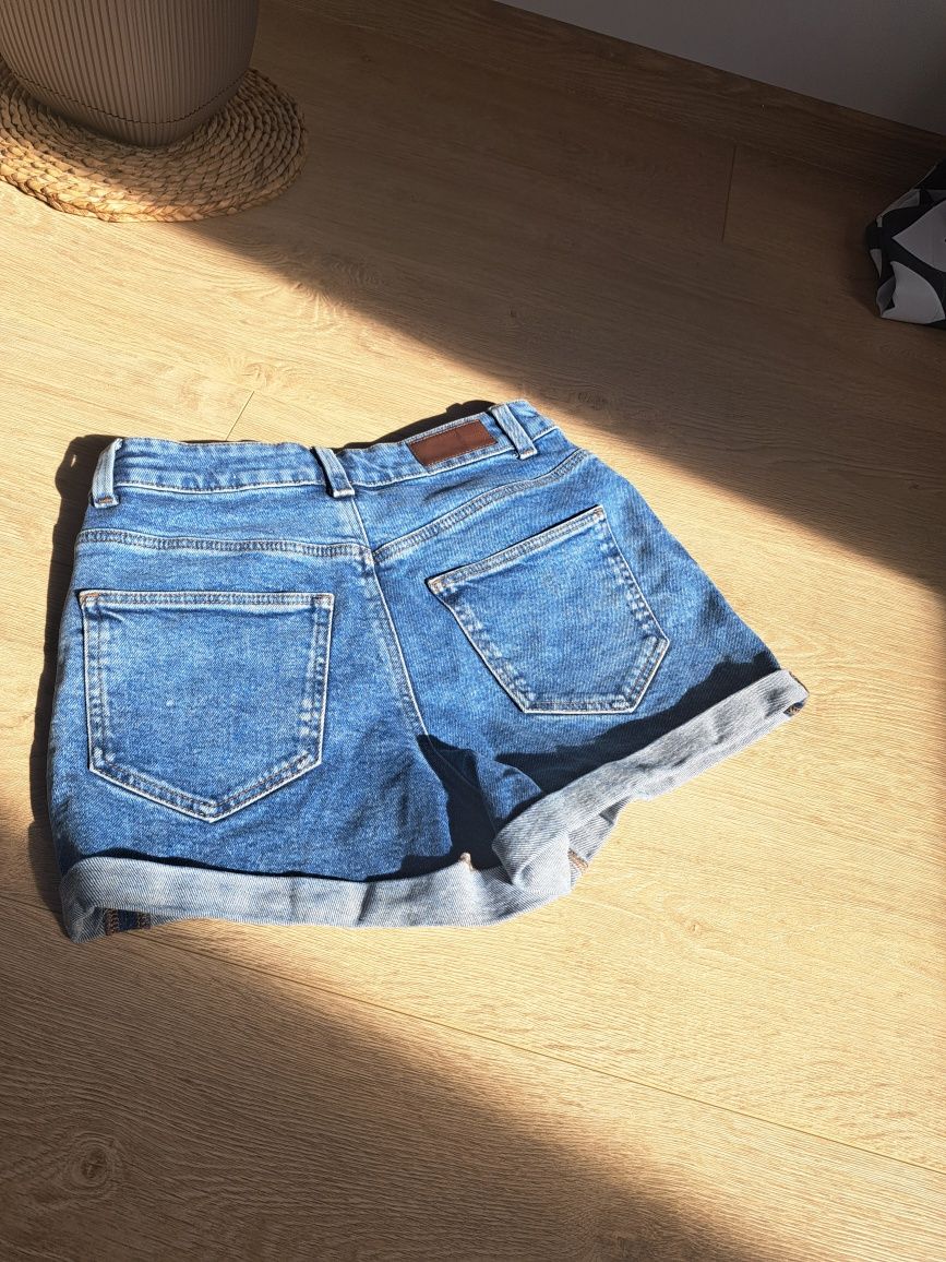 Spodenki jeansowe shorty C&A