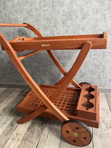 Wózek ogrodowy na taras lub do salonu Barek na kółkach