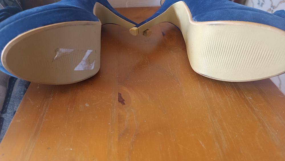 Sapato preto  e Azul