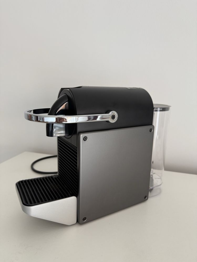 Vendo Máquina de Café Nespresso
