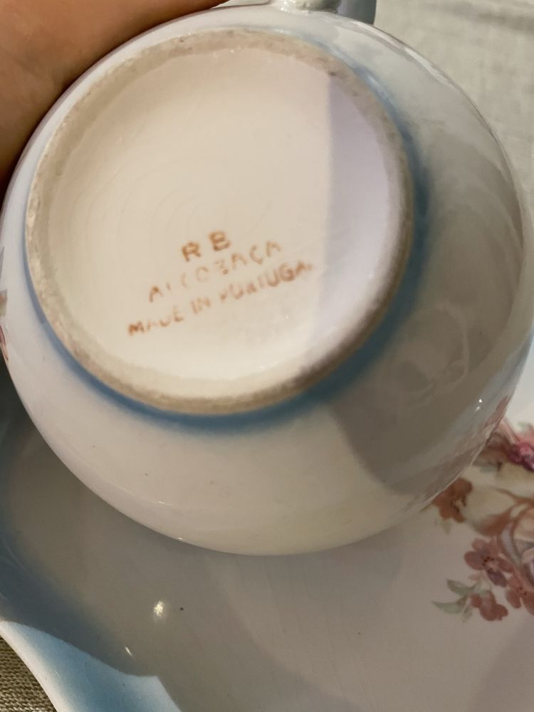 Conjunto chávena e prato