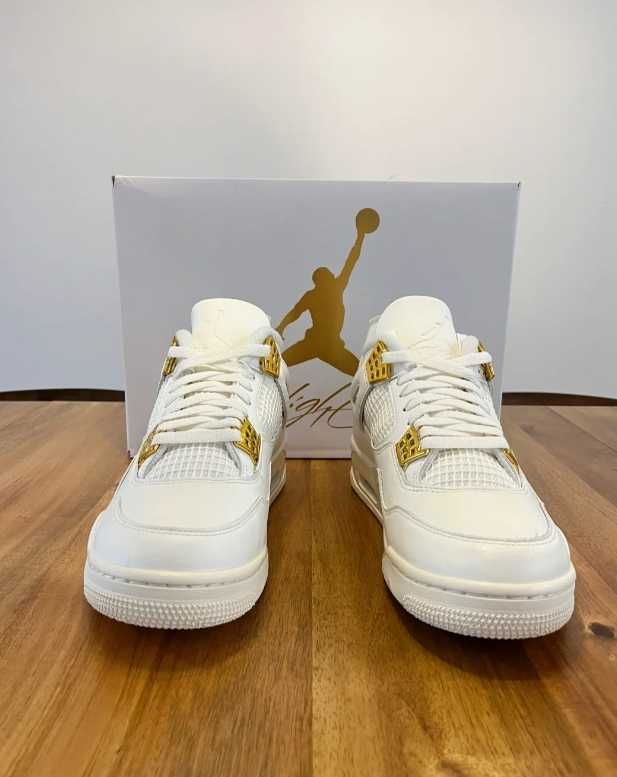 Jordan 4 Retro Metallic Gold r.45