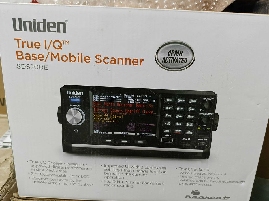 Сканер UNIDEN SDS200 SDS200E 25-1300 МГц з розблокованим DMR.