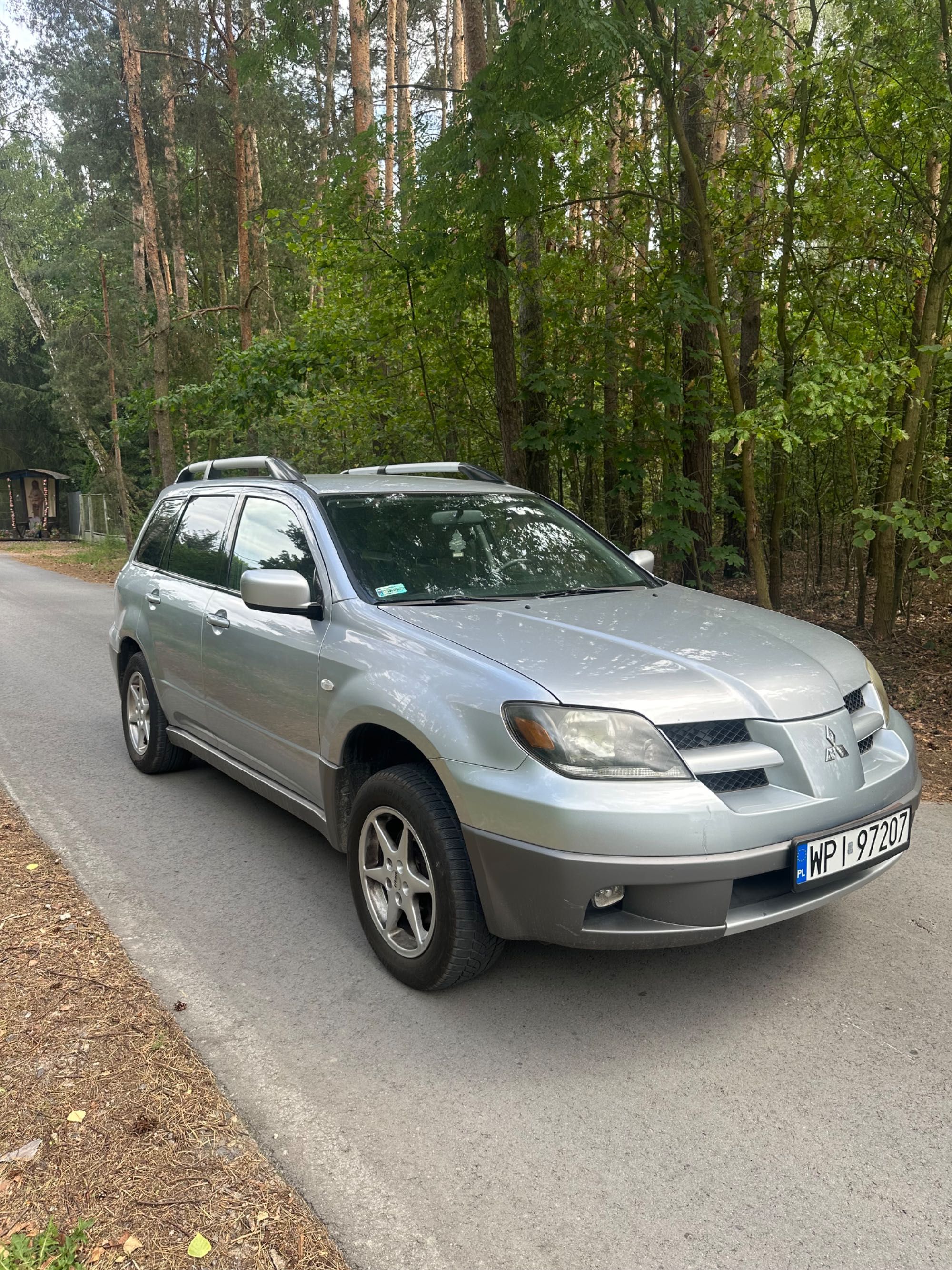 Mitsubishi Outlander 2004 2.0 Benzyna Stan Bardzo Dobry