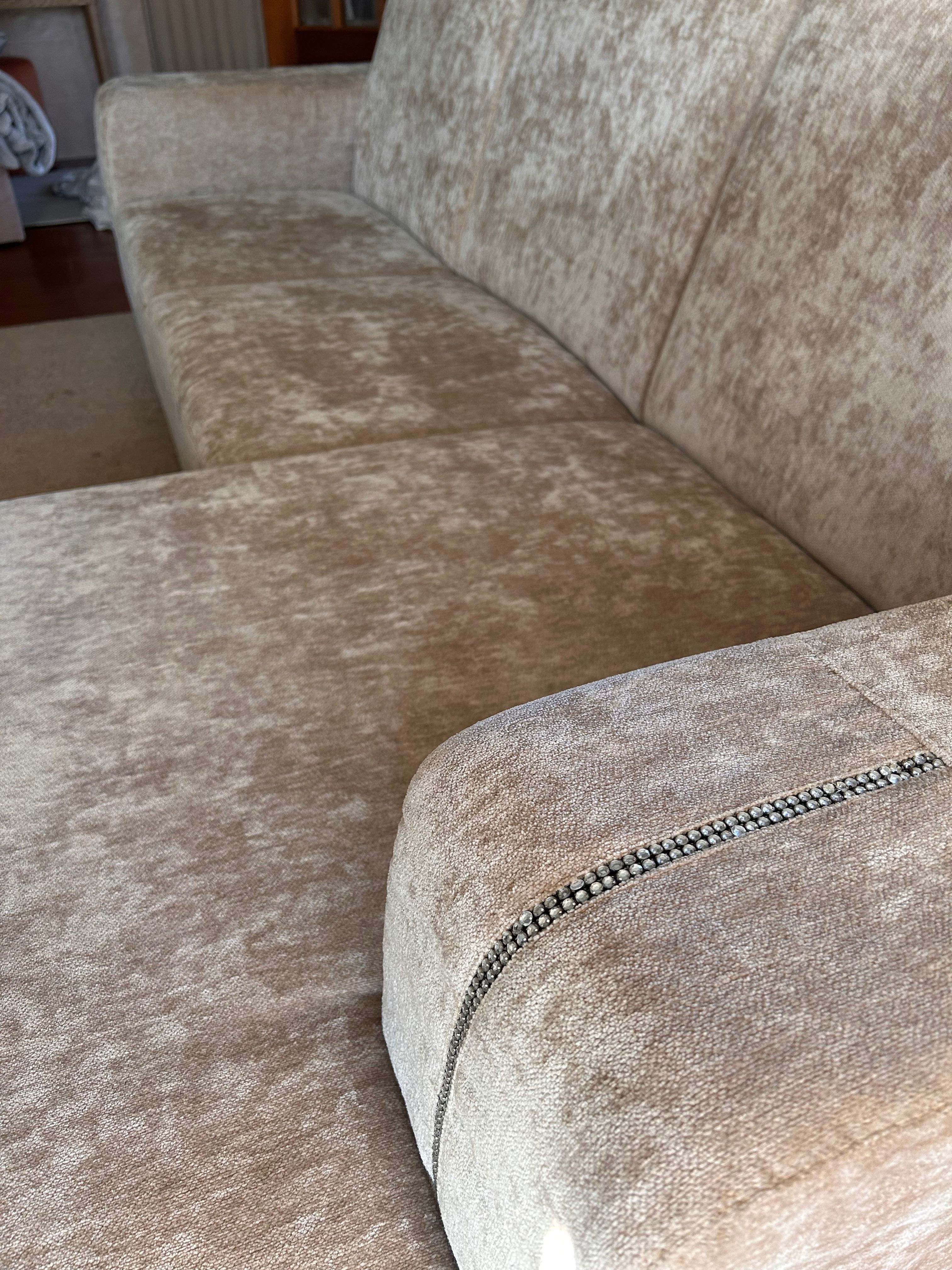 Sofá beje com Chaise longue