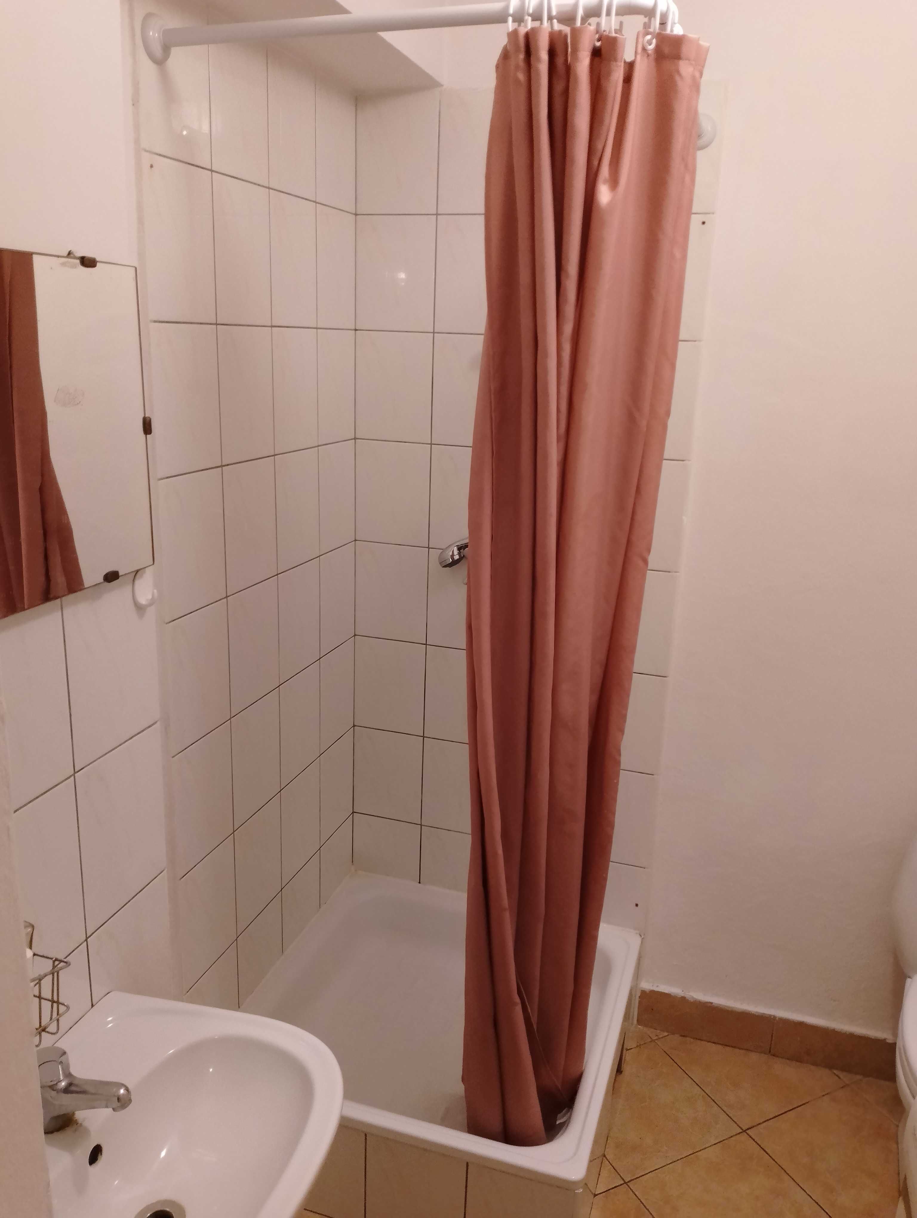 Kraków kawalerka 27 m. ul. Konarskiego 1600 PLN