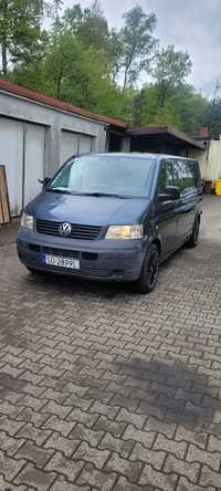 Volkswagen transporter  T5 długi 2.5 TDI 130 koni