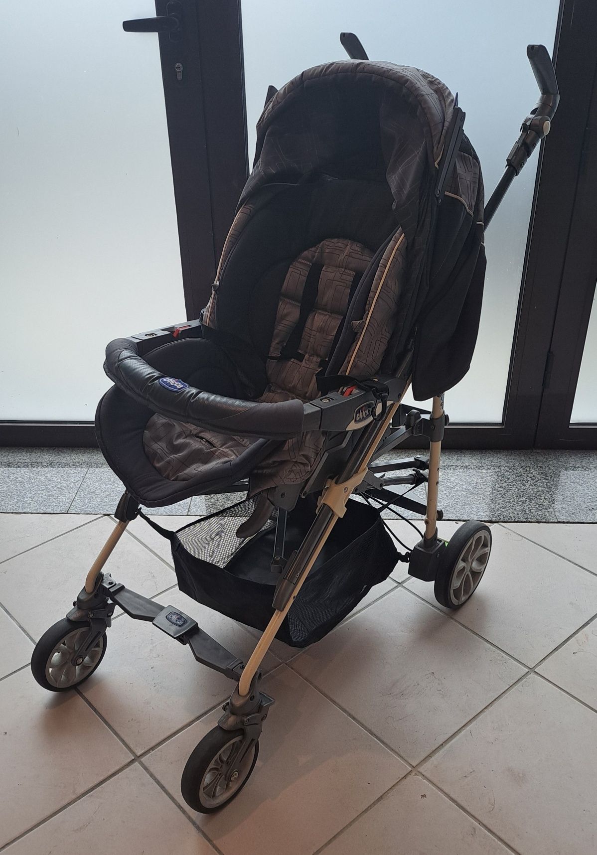 Carrinho de bebé da chicco