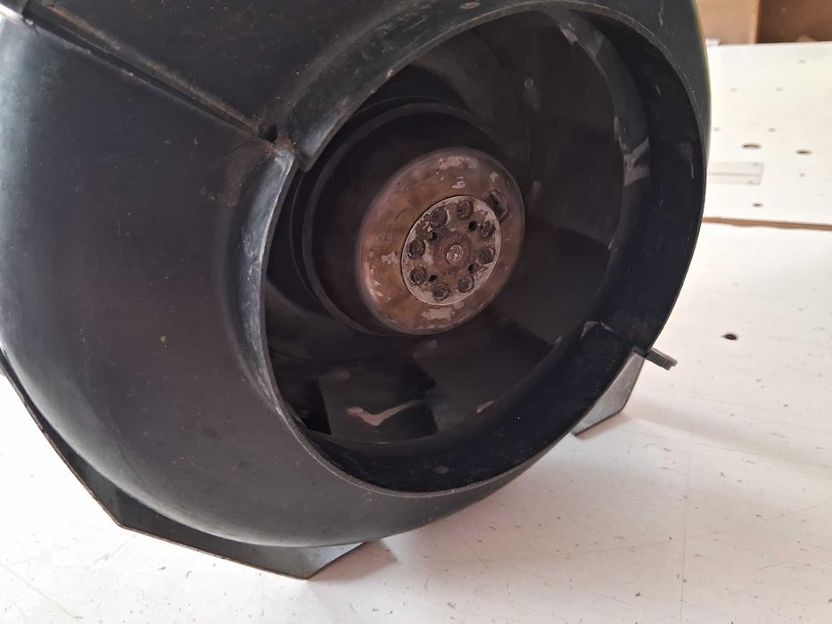 Канальний вентилятор б/в