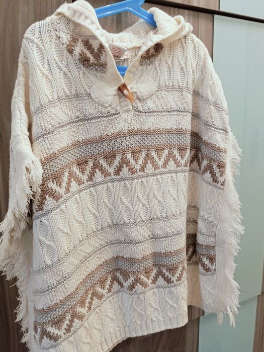 Ponczo indiańskie z kapturem boho beżowe wzorki