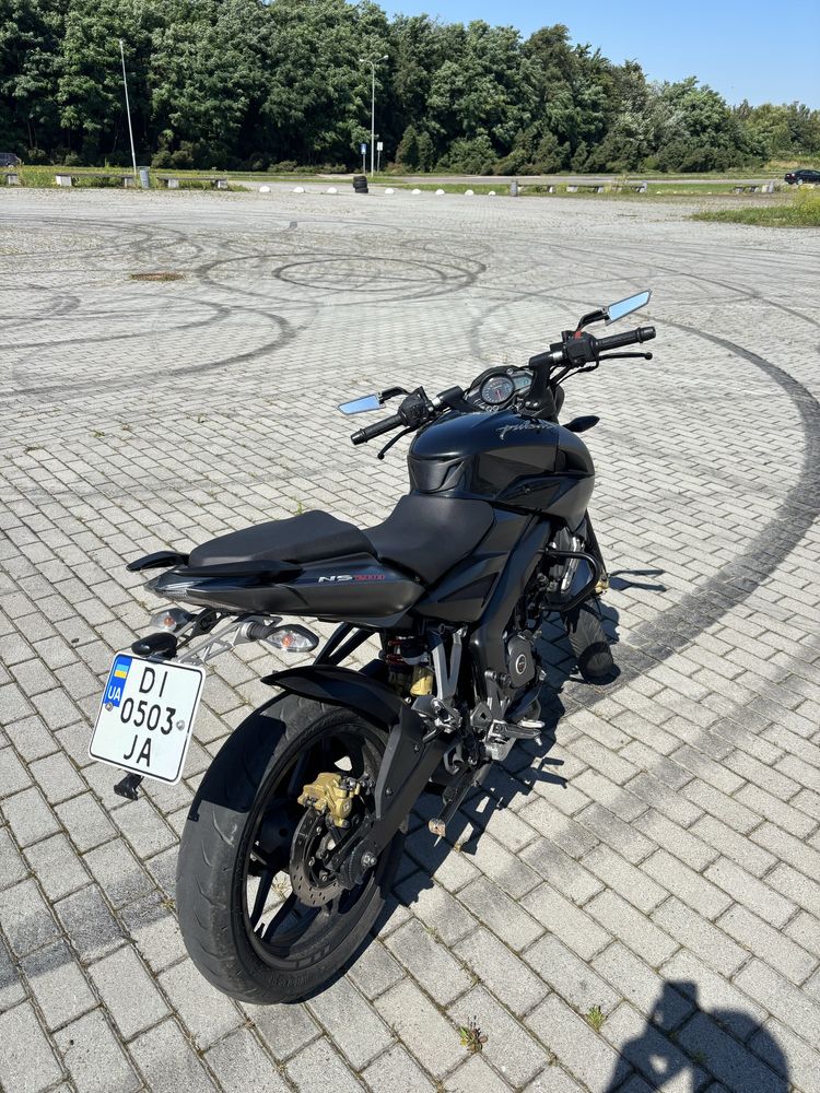 Bajaj pulsar ns 200 2020