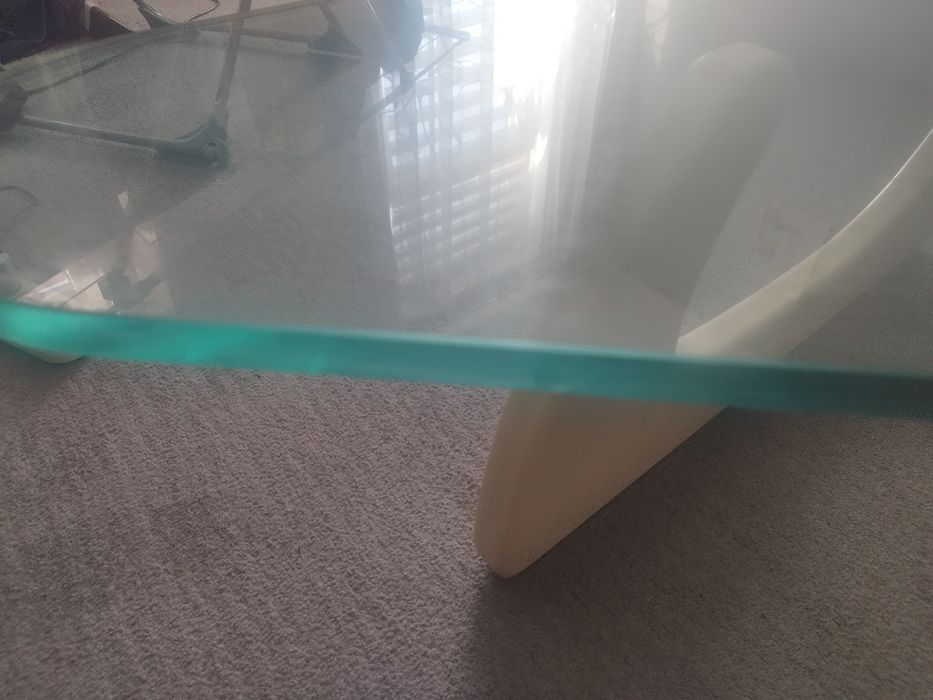 Stolik szklany kawiarniany