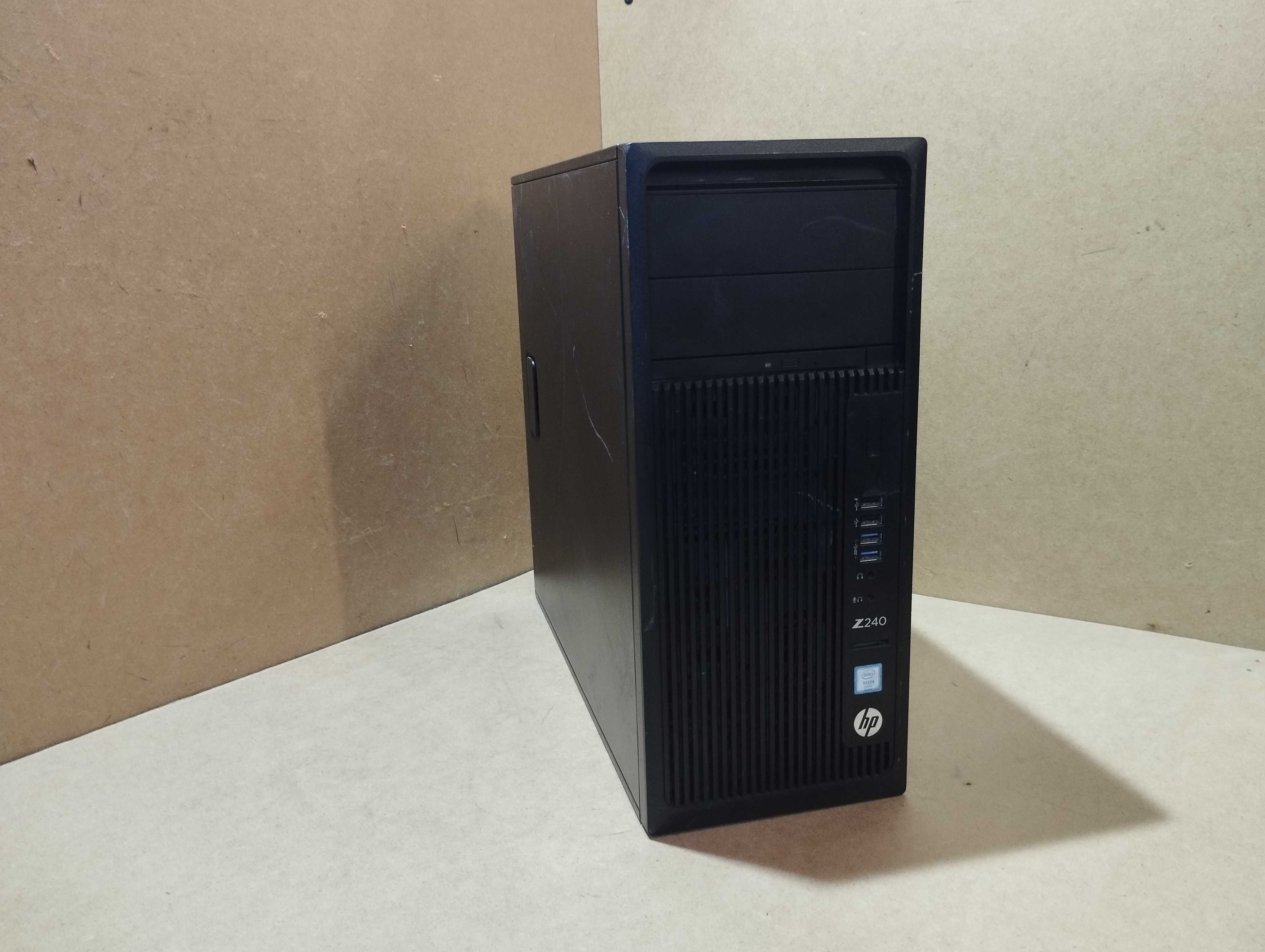 Робоча станція HP Z240 / Xeon E3 - 1245 V6 / 16 DDR4