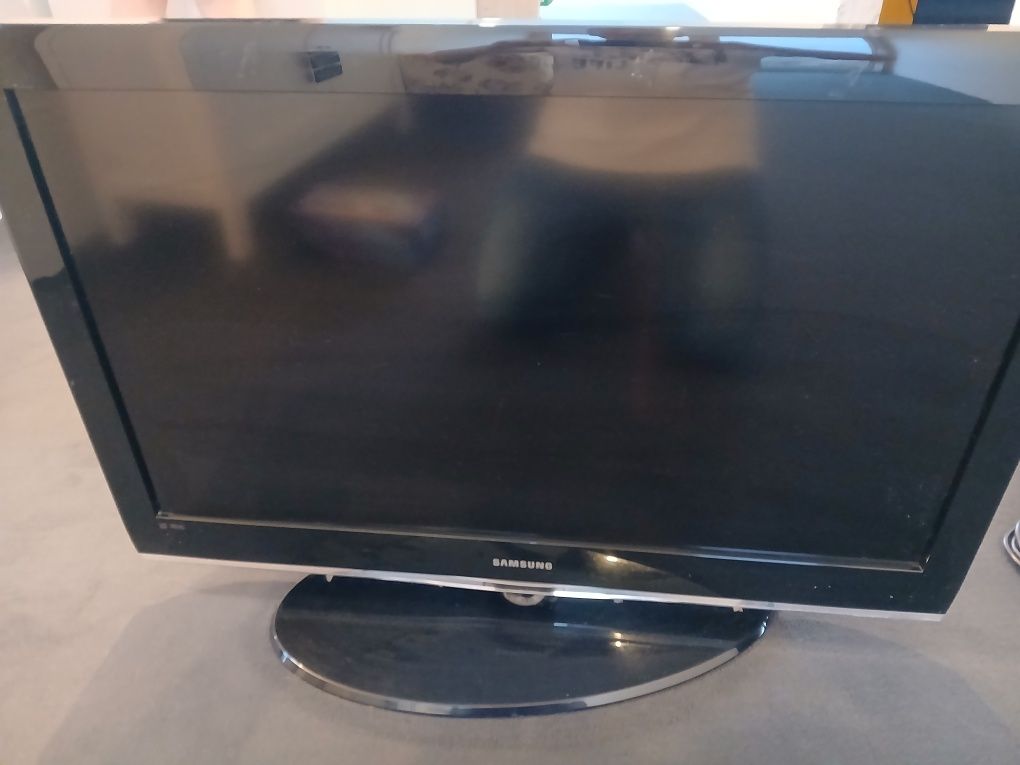 Telewizor Samsung 37"