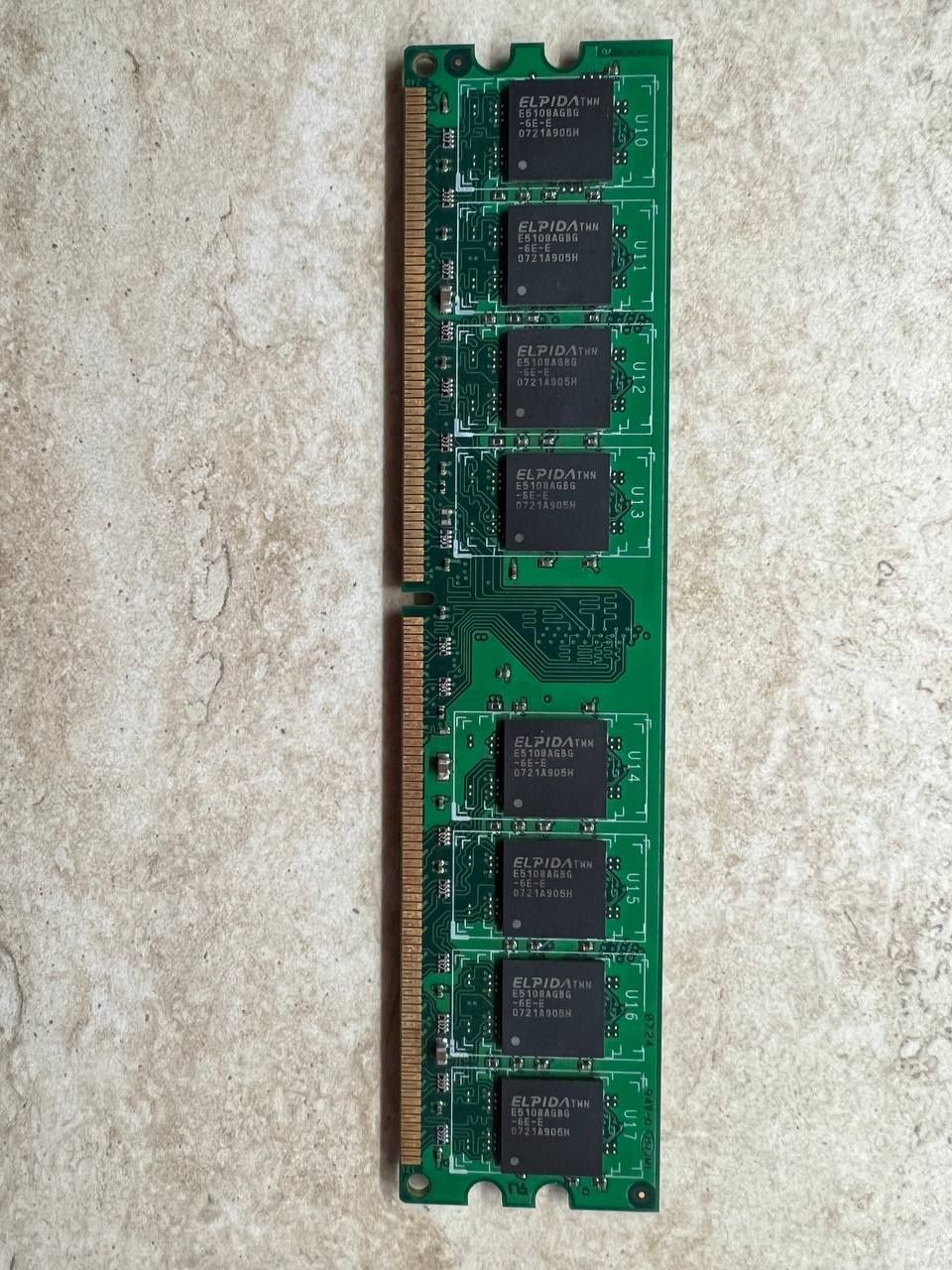 Планка оперативної пам'яті Transcend 1 GB DDR2