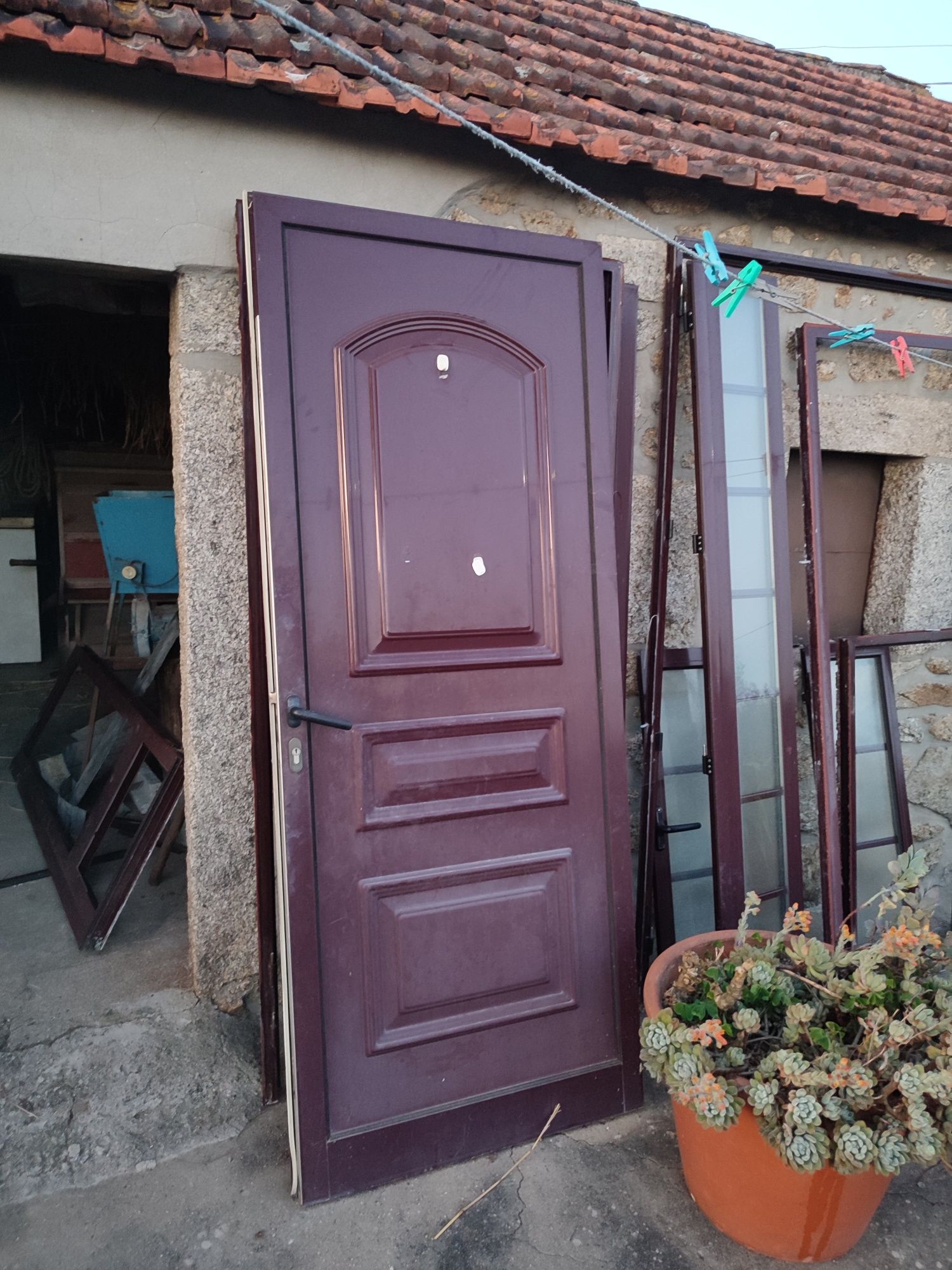 Janelas e portas em alumínio