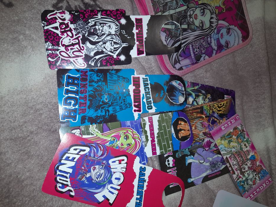 Журнали блокноти монстер хай