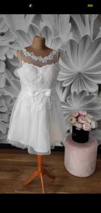 Sukienka ślubna suknia