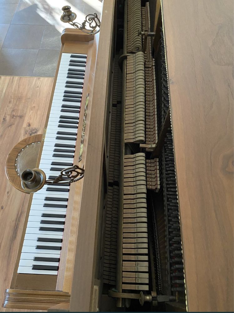 Pianino Fr. Schultze