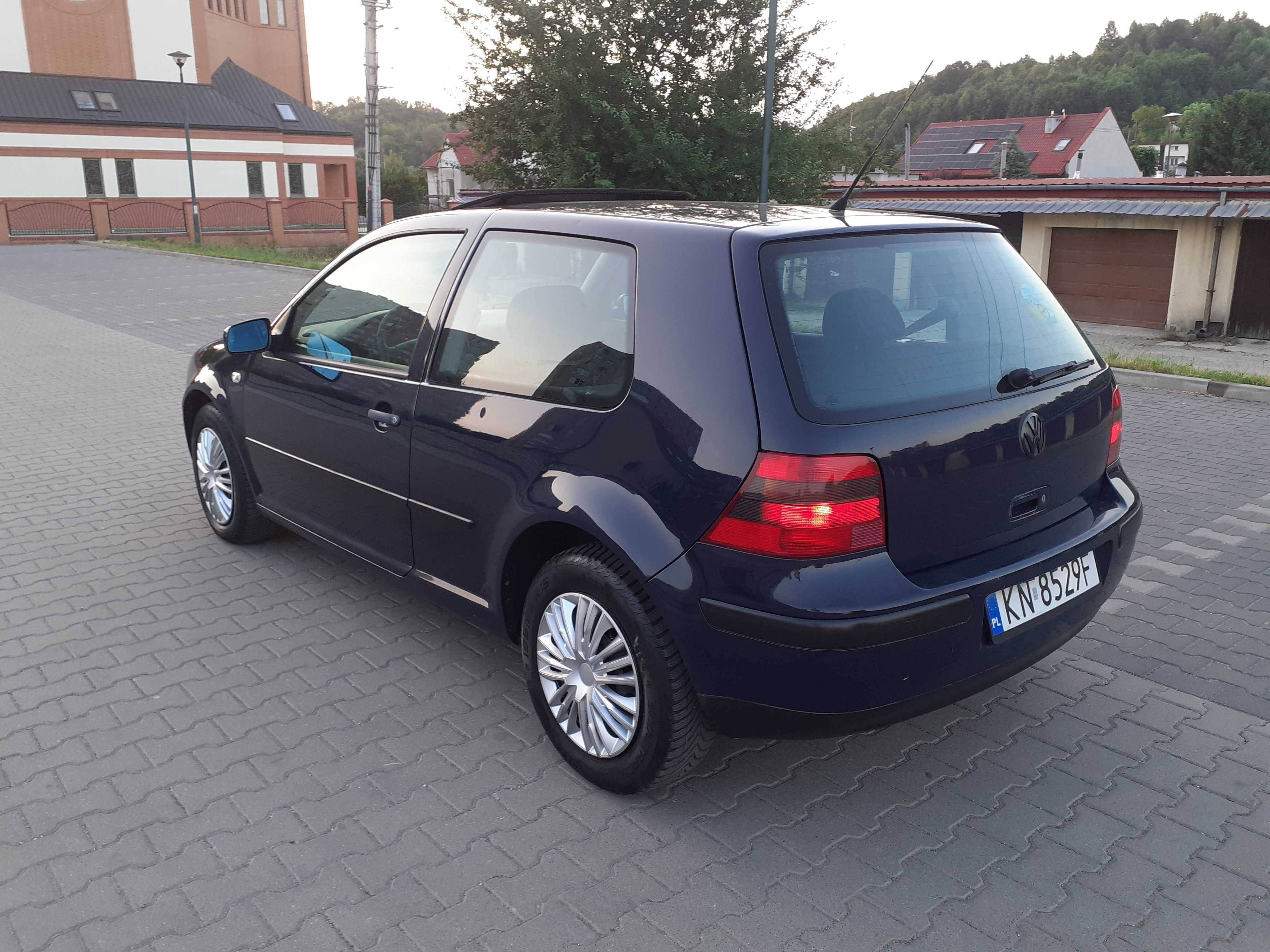 Vw Golf 1.6 2001r. Automat Sprawna Klima Niski Przebieg