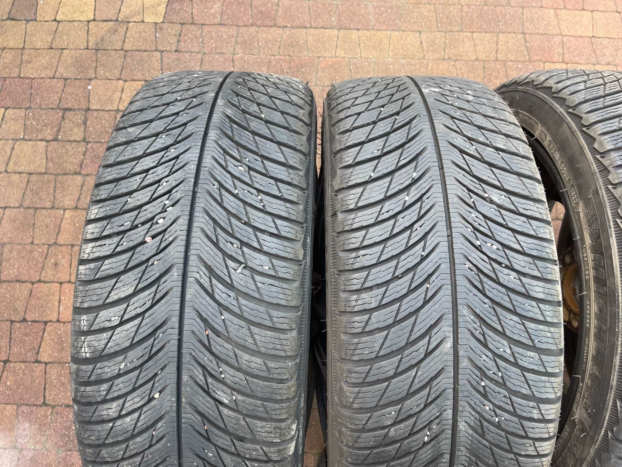 3692. Koła zimowe Audi A8 D3 oryginał 5x112 235/45/19 Michelin 2022r