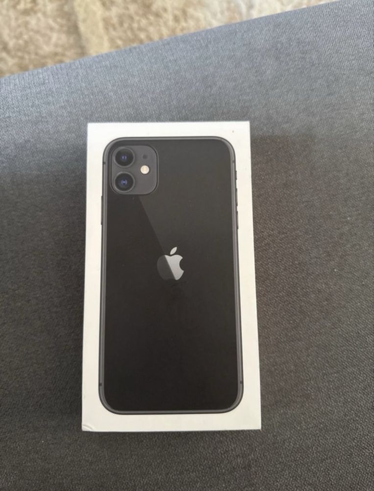 IPhone 11 (batetia a 100%)