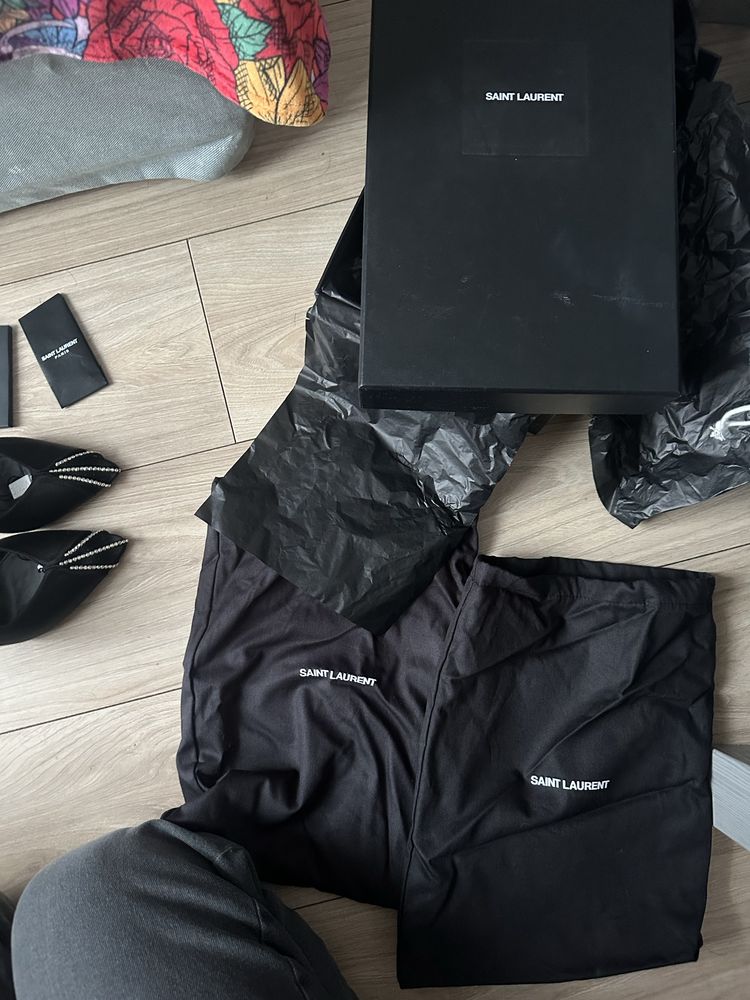 Szpilki Saint Laurent YSL czrane satyna