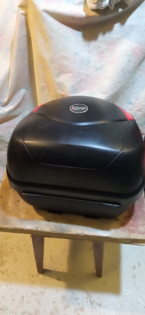 Цетральний Кофр Givi
