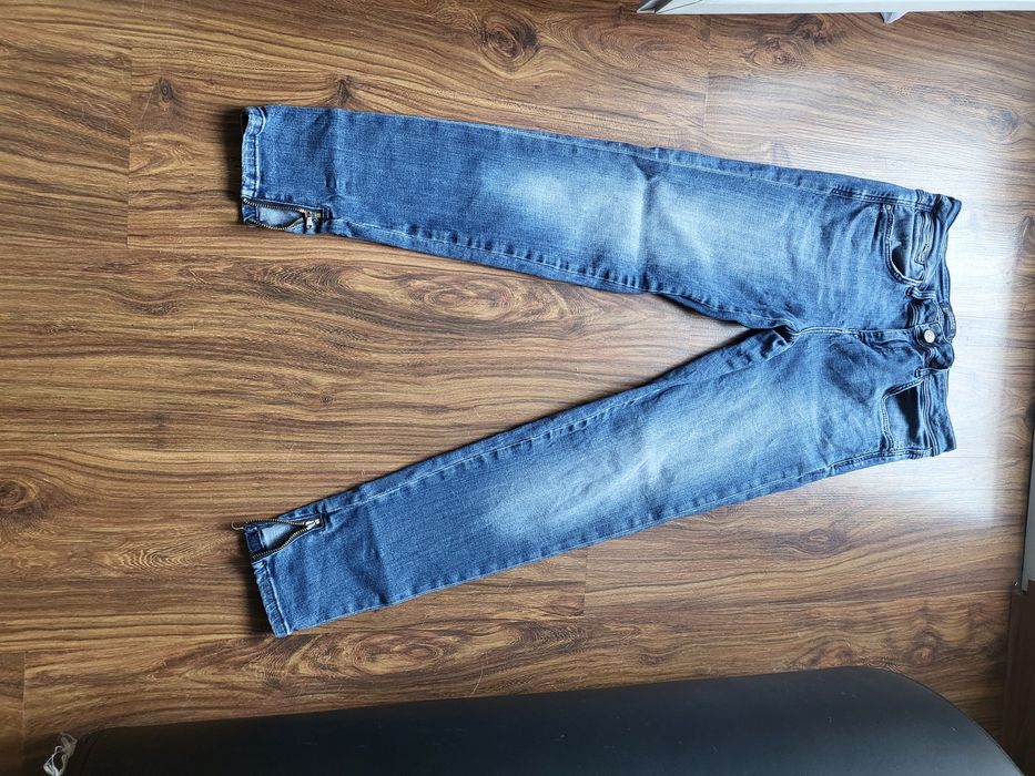 Spodnie jeansy ZARA rurki z zameczkami