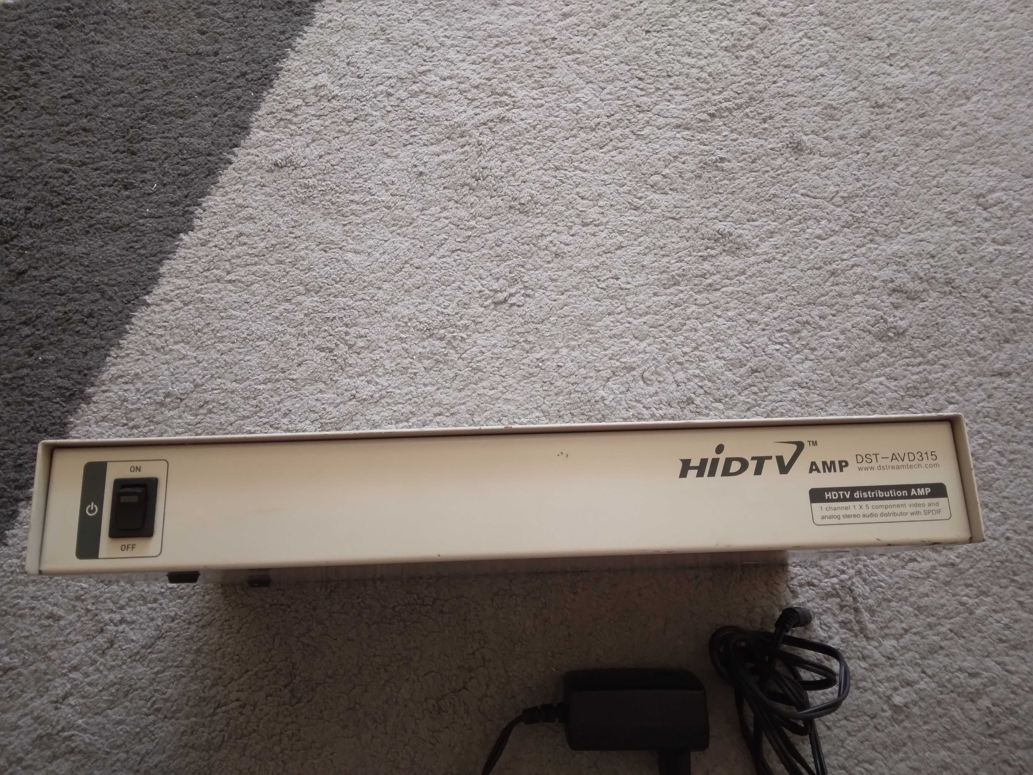 Rozdzielacz A/V HiDTV AMP DST-AVD315