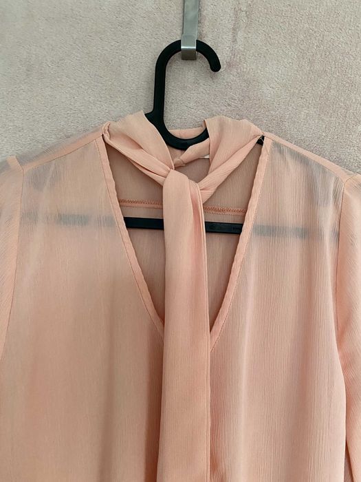 Lekka koszula asymetryczna z wiązaniem pod szyją zwiewna długi rękaw