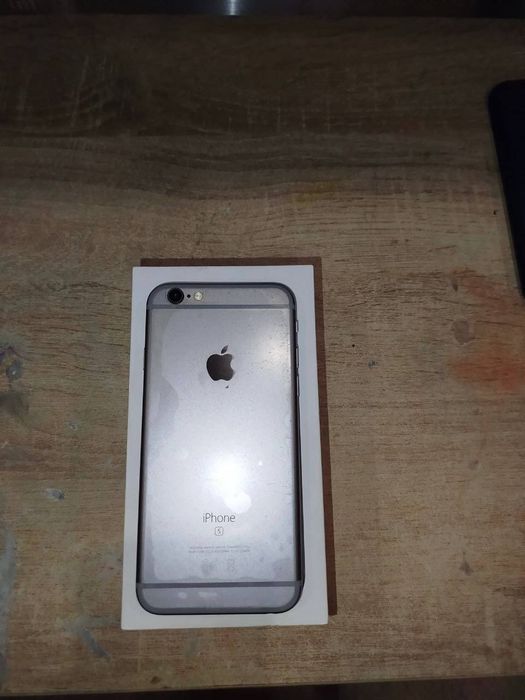 Продам iphone 6s 32gb