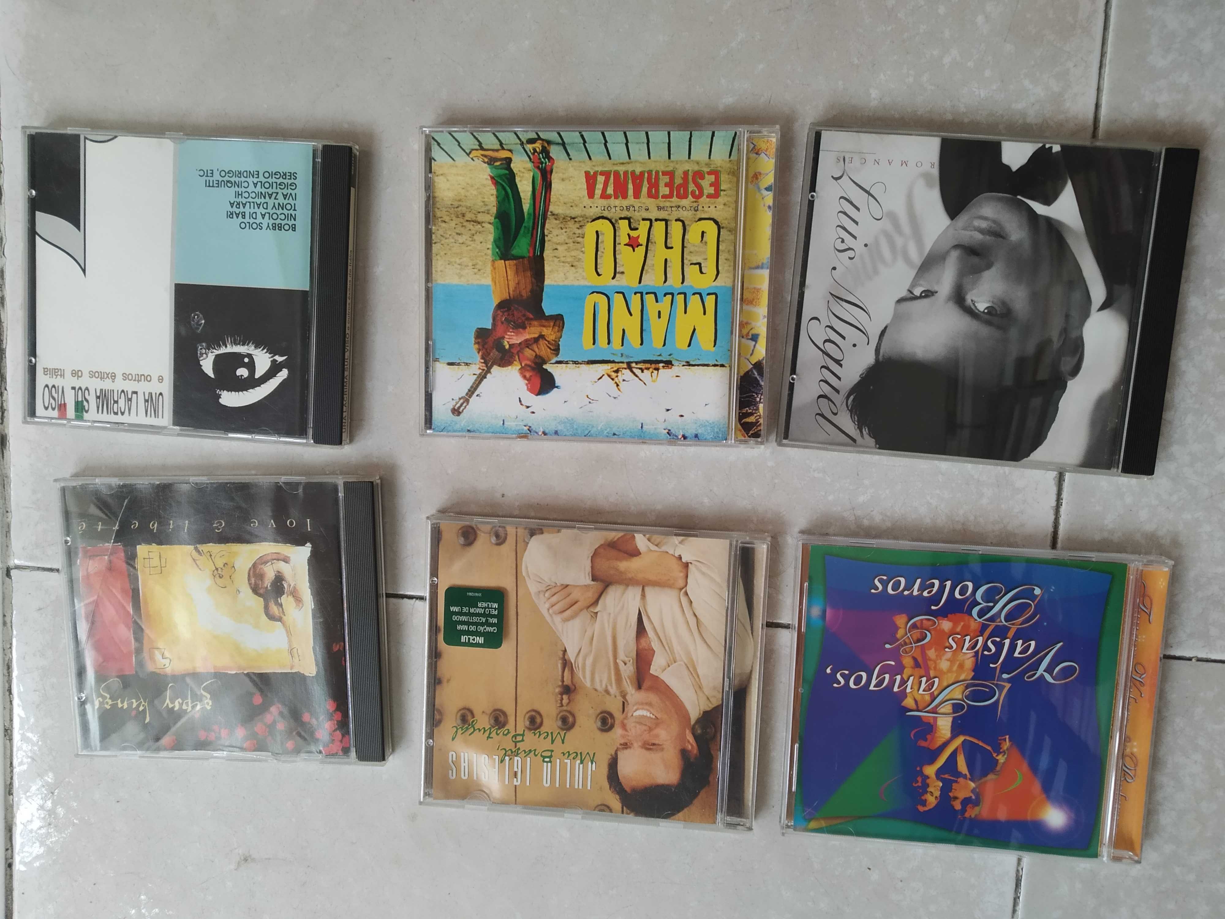 CDs  de música portuguesa e brasileira