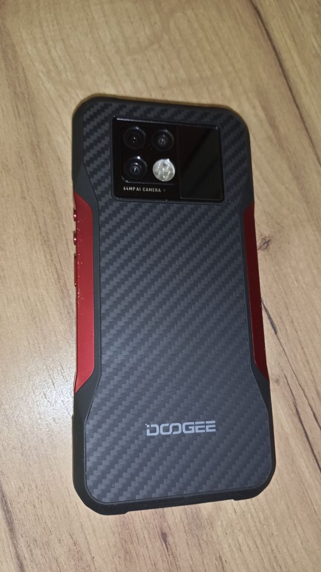 PANCERNY DOOGEE V20 8GB/256GB jak nowy etui