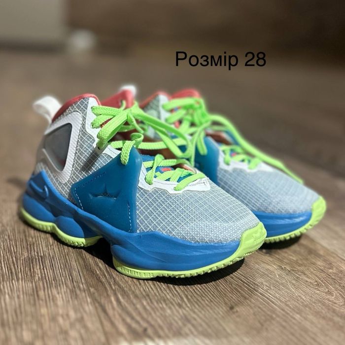 Дитяче оригінальне взуття Nike, Jordan ,adidas