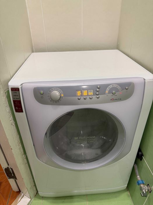 Пральна машина Hotpoint-Ariston Aqualtis AQXF 109, 6 кг, A+