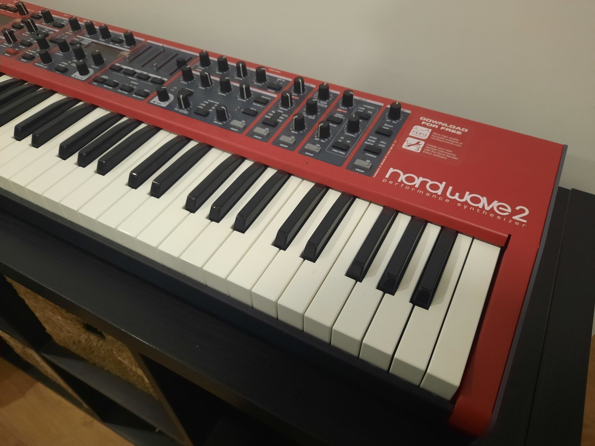 Sintetizador Nord Wave 2 61-Key Performance Synthesizer