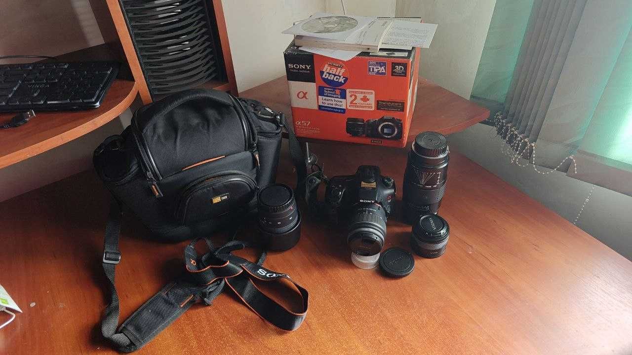 Sony A57
+топовий кітовий об'єктив 18-55