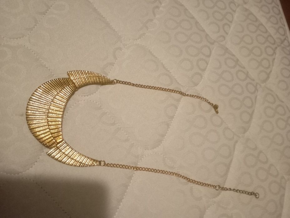 Colares várias cores