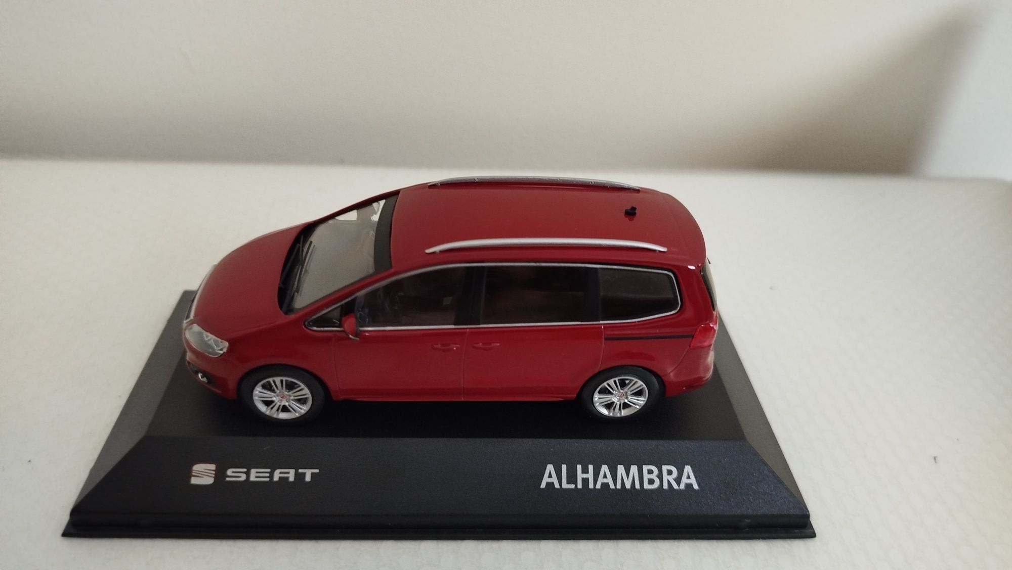 Miniatura Seat Alhambra 1/43 Nova