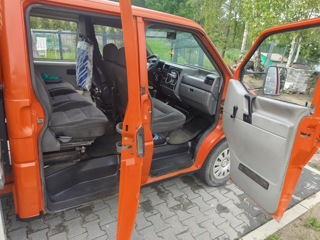 VW t 4 doka 6 osobowy